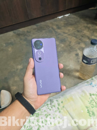 Vivo v40 12/256 full fresh